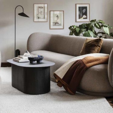 The new sofas become curvy